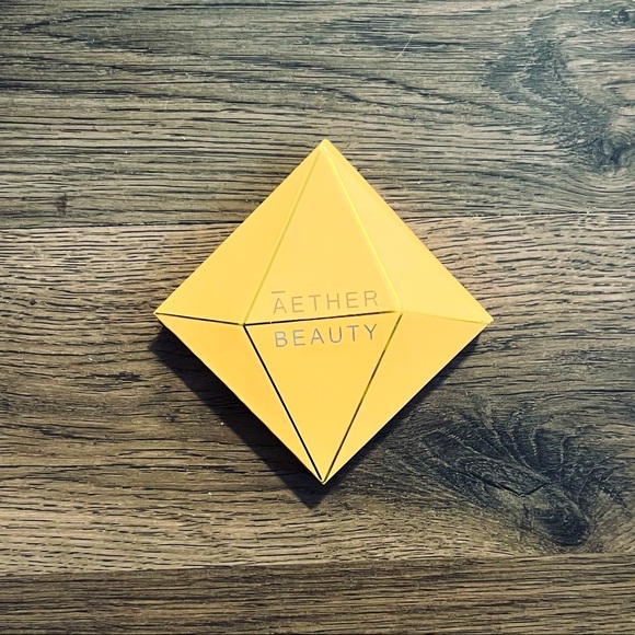 *HP* ĀTHR BEAUTY Limited Edition Supernova Crushed Yellow Diamond Highlighter - Picture 5 of 5